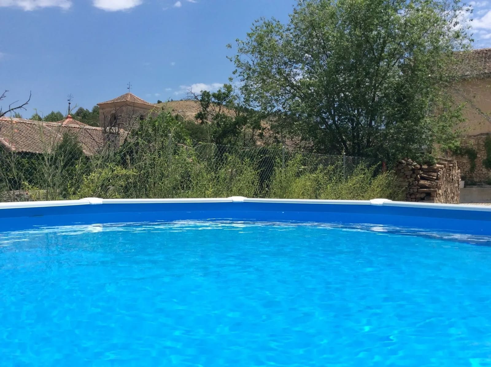 Jardín y exteriores — casa rural Casa Los Tres Nogales (Castroserna de Arriba, Segovia)